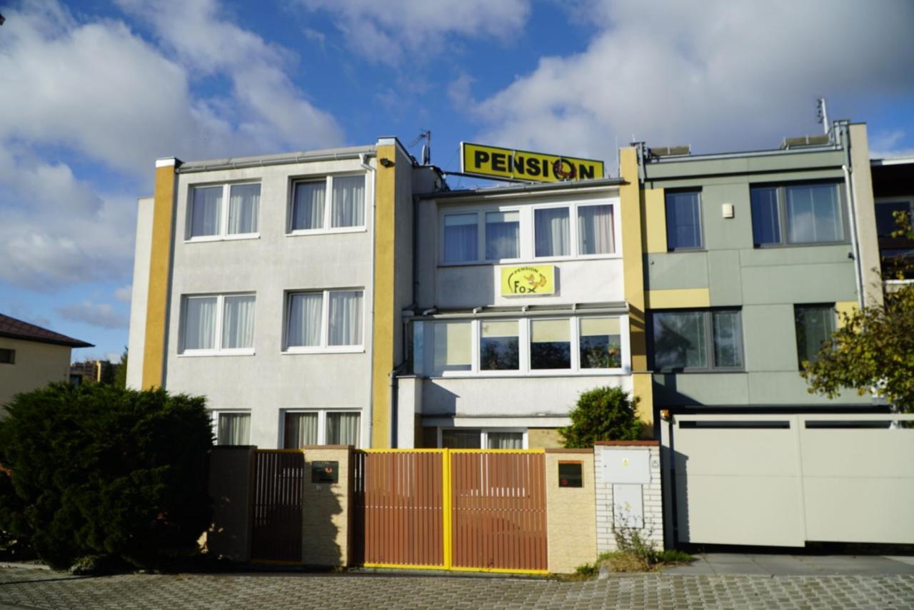 Pension Fox Prag Exterior foto