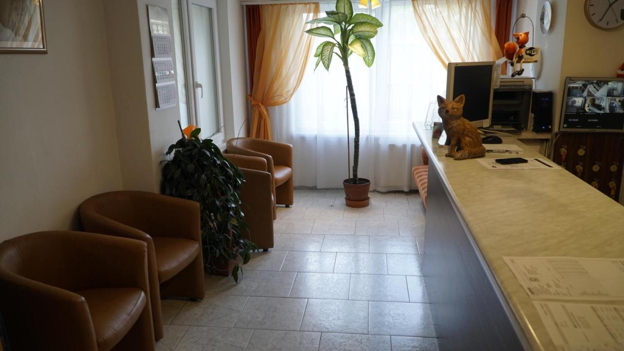 Pension Fox Prag Exterior foto