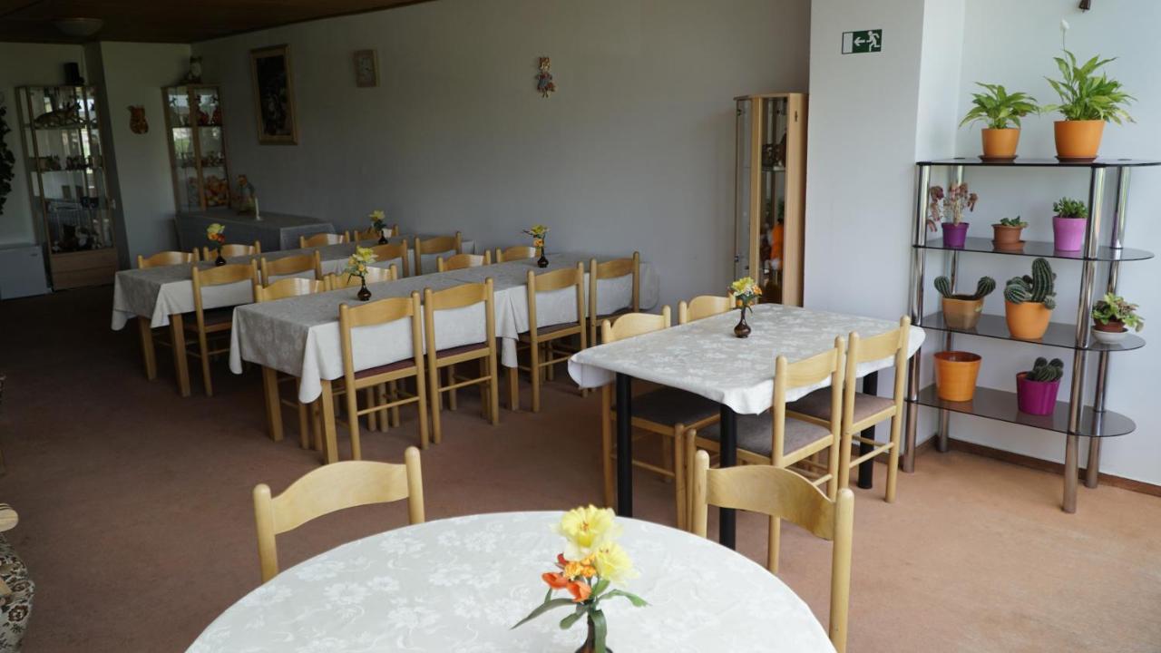 Pension Fox Prag Exterior foto